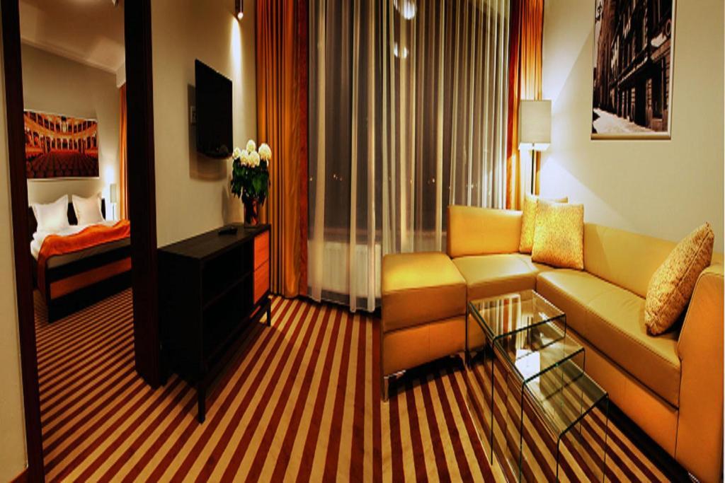 Hotel Poznański A2 Luboń Szoba fotó