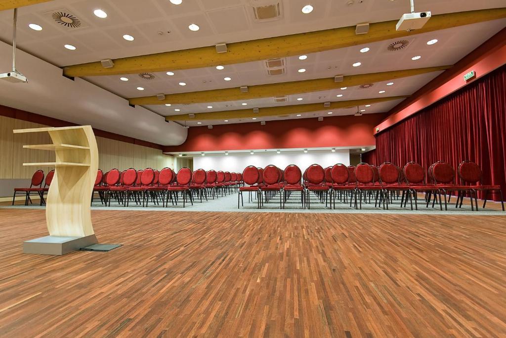 Hotel Poznański A2 Luboń Kültér fotó