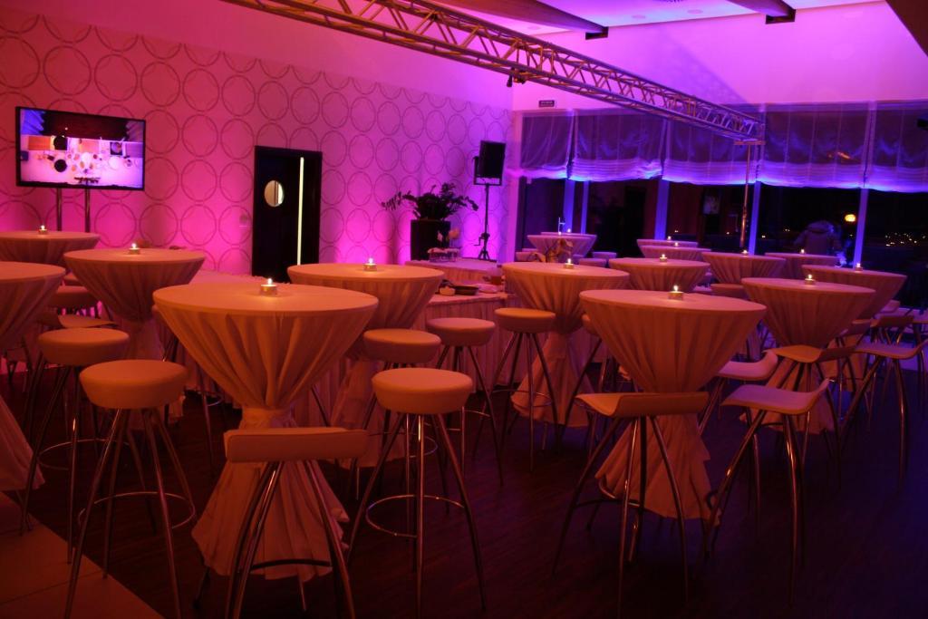 Hotel Poznański A2 Luboń Kültér fotó